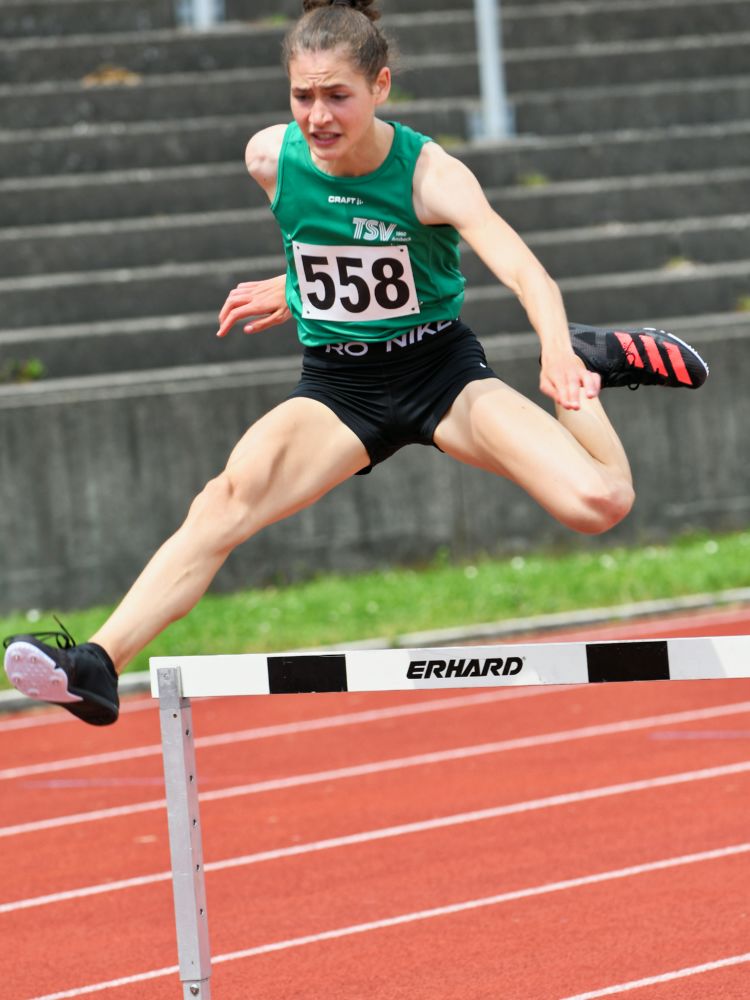 Rebecca Karl 400 m Hürden 2021
