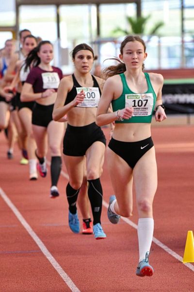 Leonie Schinko Bayerische Meisterin 800 Meter Lauf Zum Sieg