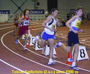 Tobias Seiferlein (2.v.r.) ber 1500 m